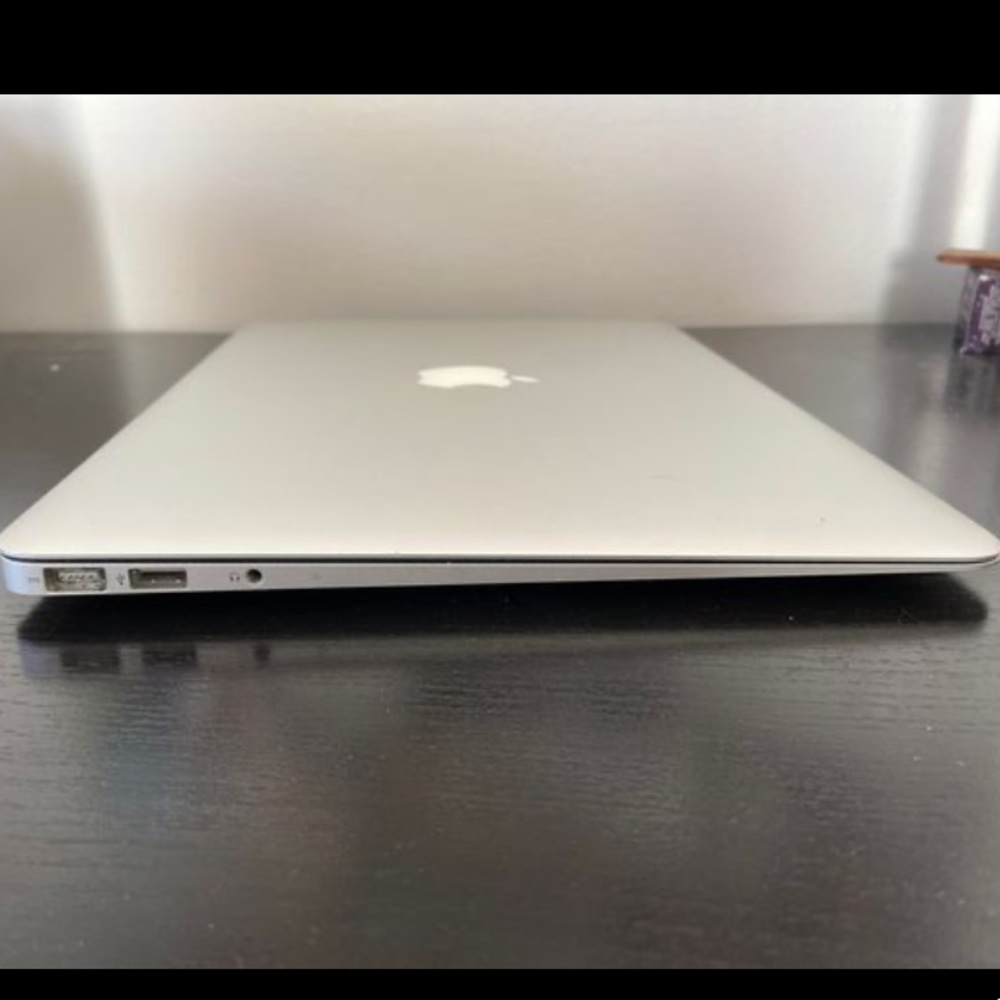Apple MacBook Pro 13”